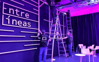 Carpenters building custom scenography and stage sets in Saez Decom workshop