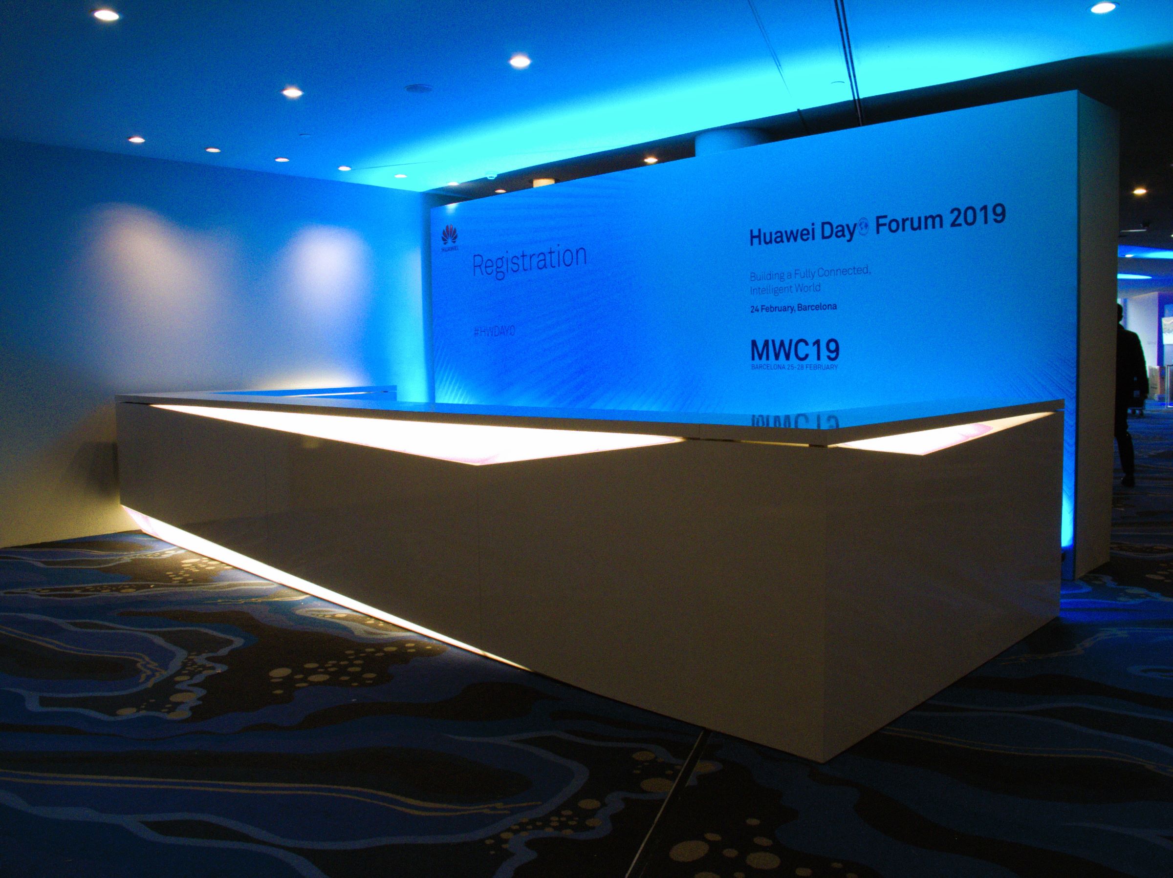 stand-building-furniture-1