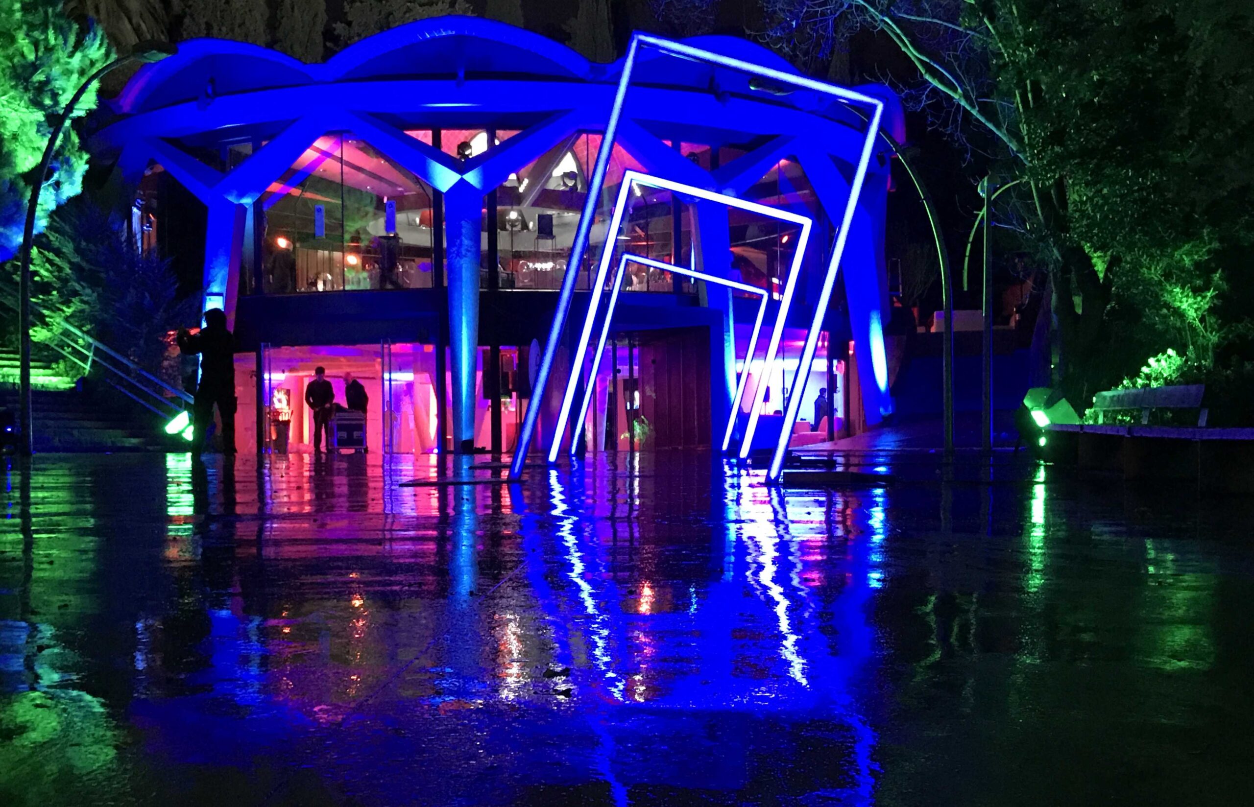 Immersive-brand-activation-Barcelona Immersive Brand Activations in Barcelona: CNC Carpentry & DMX Lighting