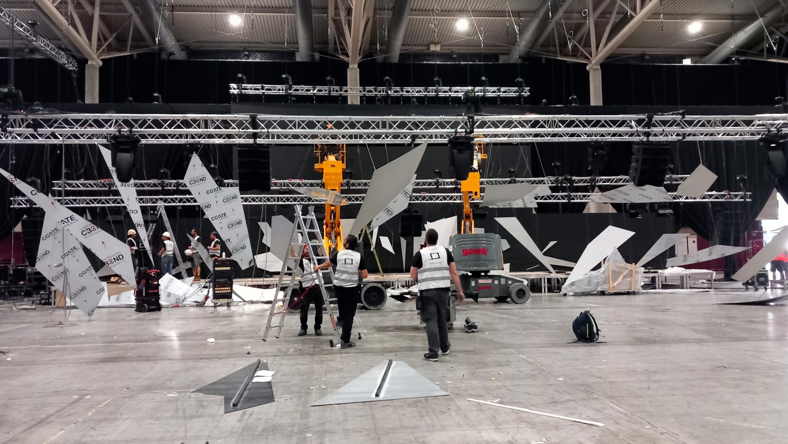 Event scenography services in Spain by Saez Decom