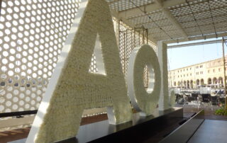 Diseño y fabricación de photocalls corporativos de alta gama.