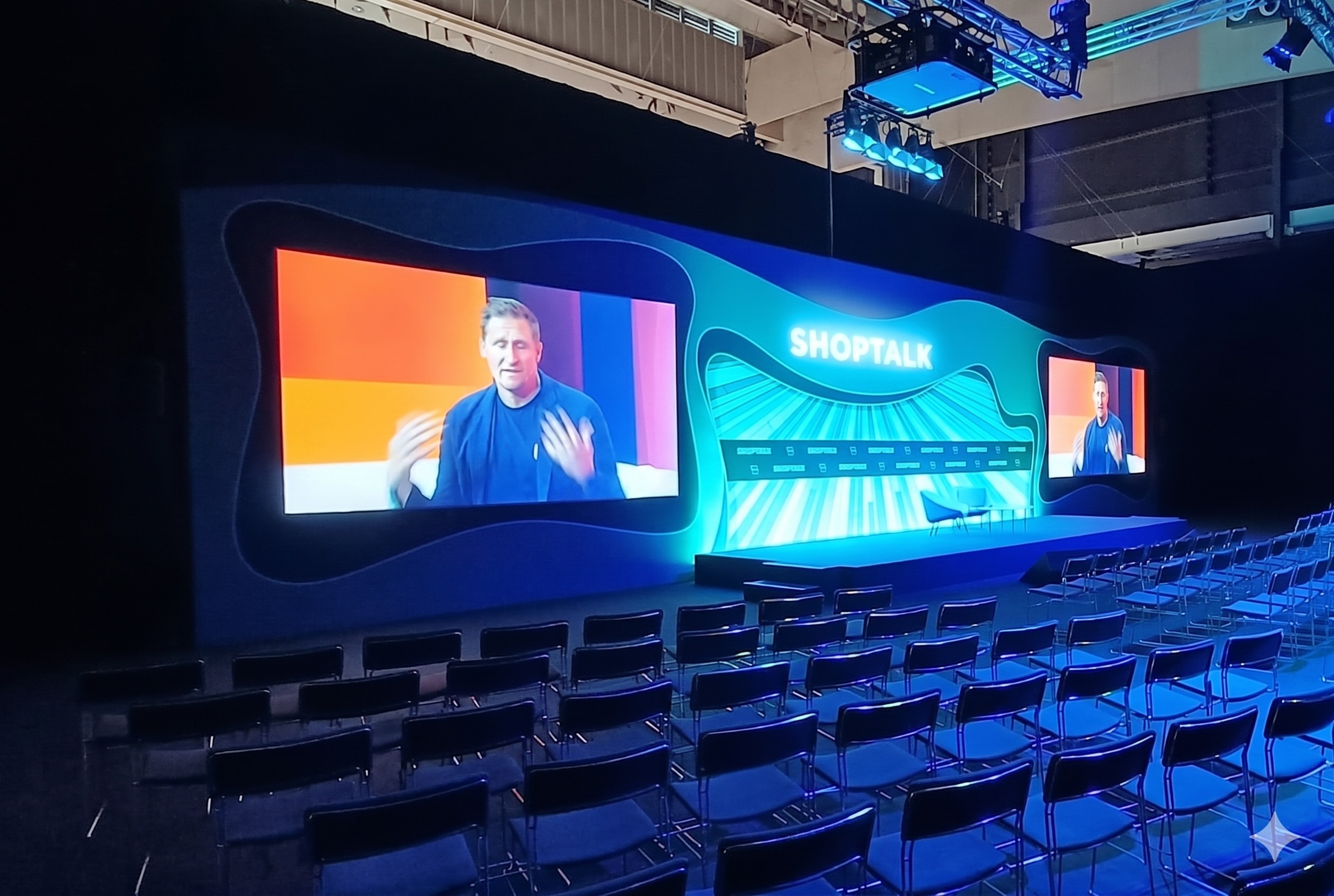 custom-scenic-flats-printed-stage-backdrops Printed Stage Backdrops for Events